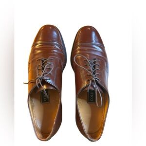 Men’s Brown Cole Haan Dress shoes. Pre-worn, good condition